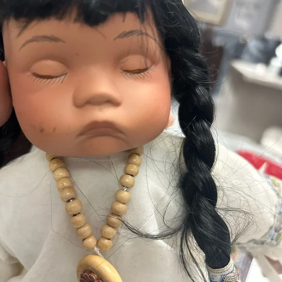 Swan Collection Porcelain Indian sleeping Baby Doll 13" - Picture 4 of 5
